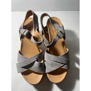 Kork ease Gray Suede Strappy Sandals